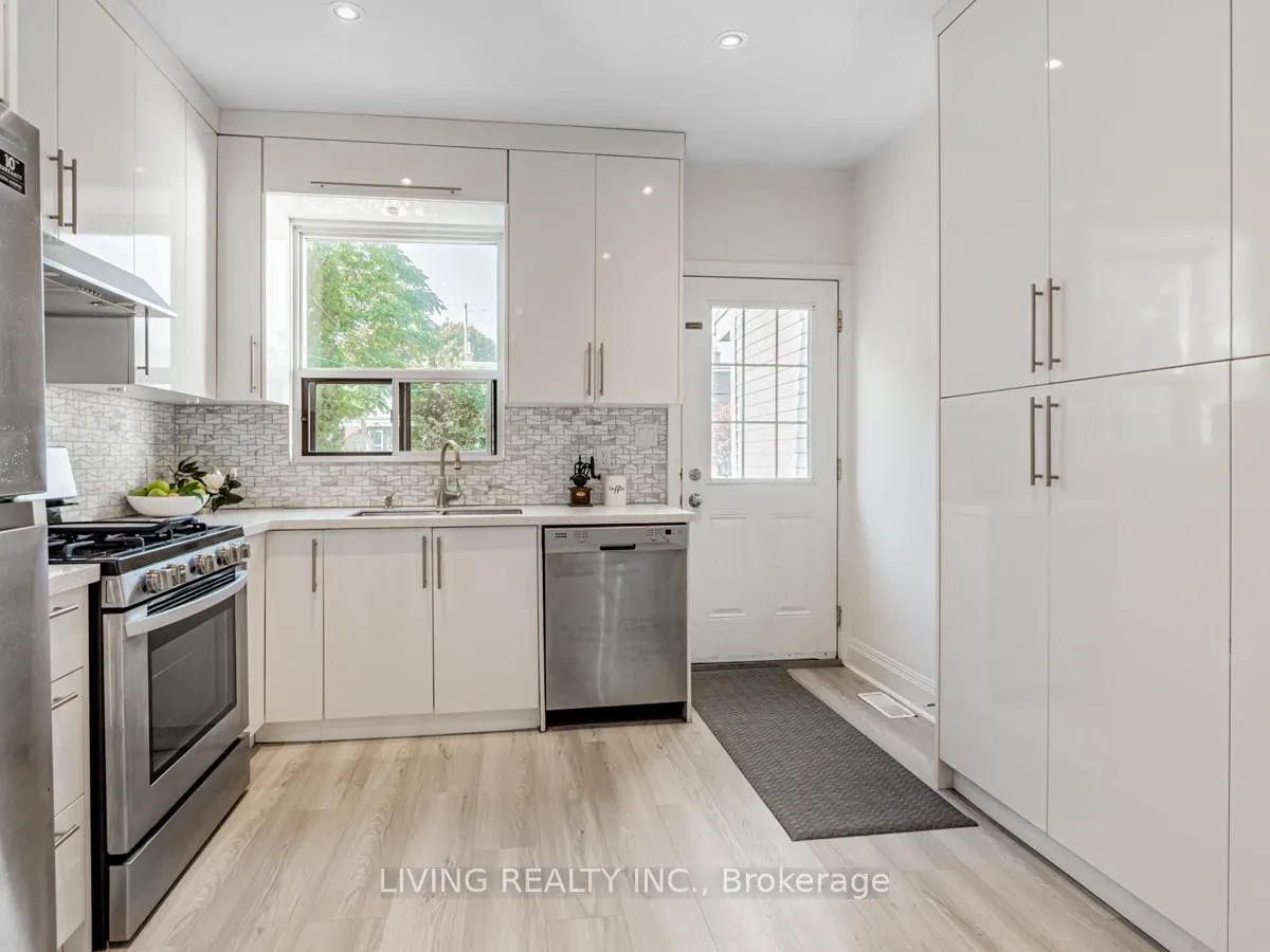 Photo 12 of 116 Roseheath Avenue, Toronto, Woodbine Corridor — HOMEH