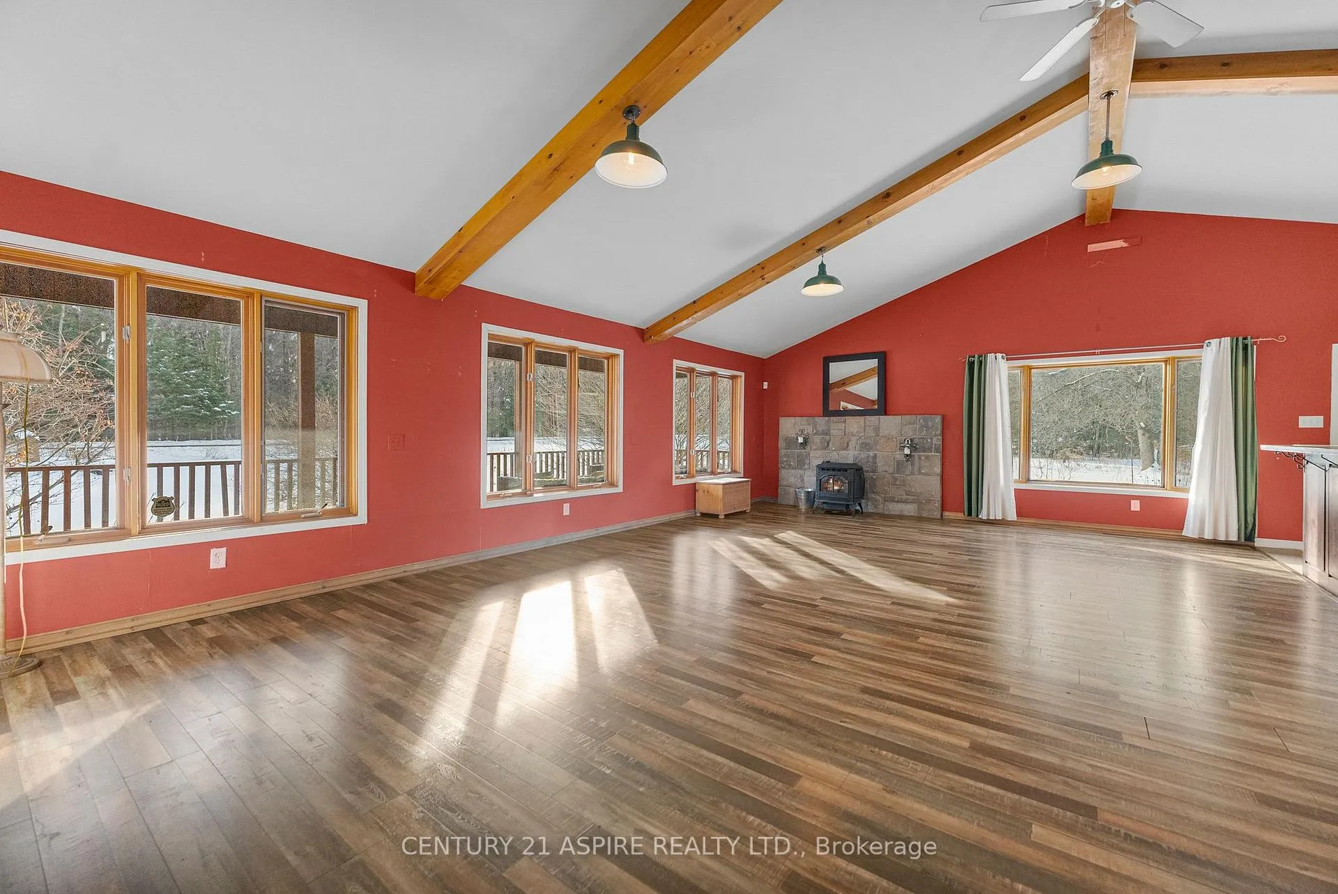 Photo 9 of 400 Calabogie Road, McNab/Braeside, Mcnab/Braeside Twps — HOMEH
