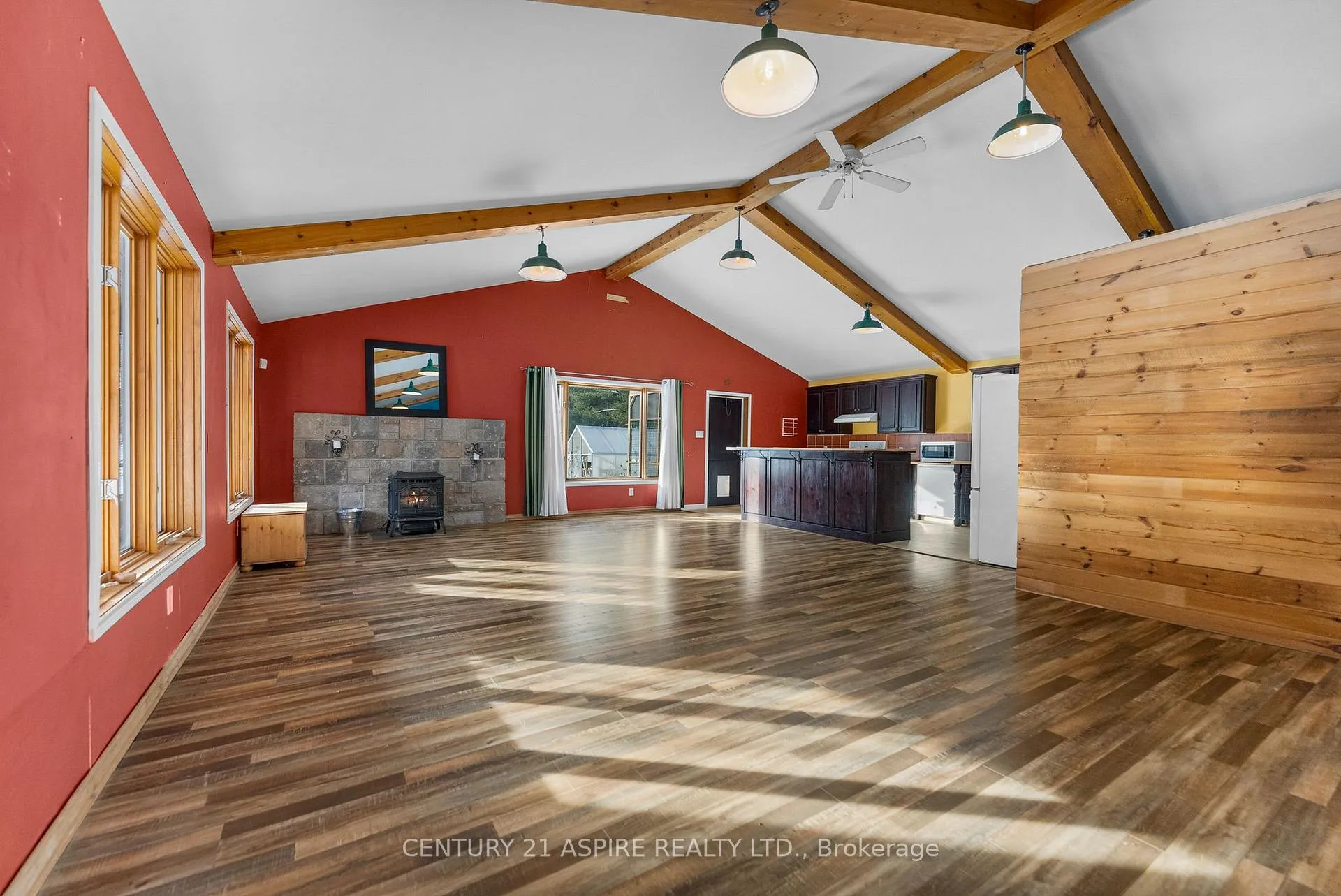 Photo 10 of 400 Calabogie Road, McNab/Braeside, Mcnab/Braeside Twps — HOMEH
