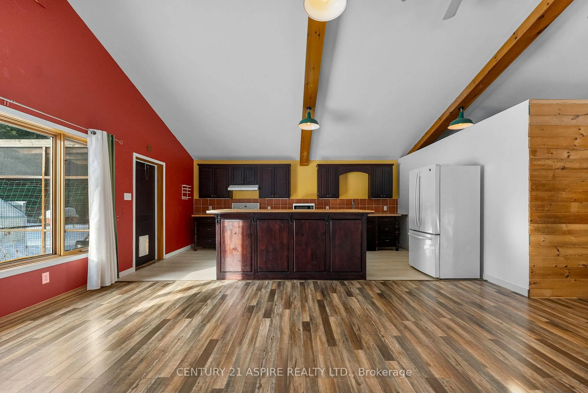 Photo 11 of 400 Calabogie Road, McNab/Braeside, Mcnab/Braeside Twps — HOMEH