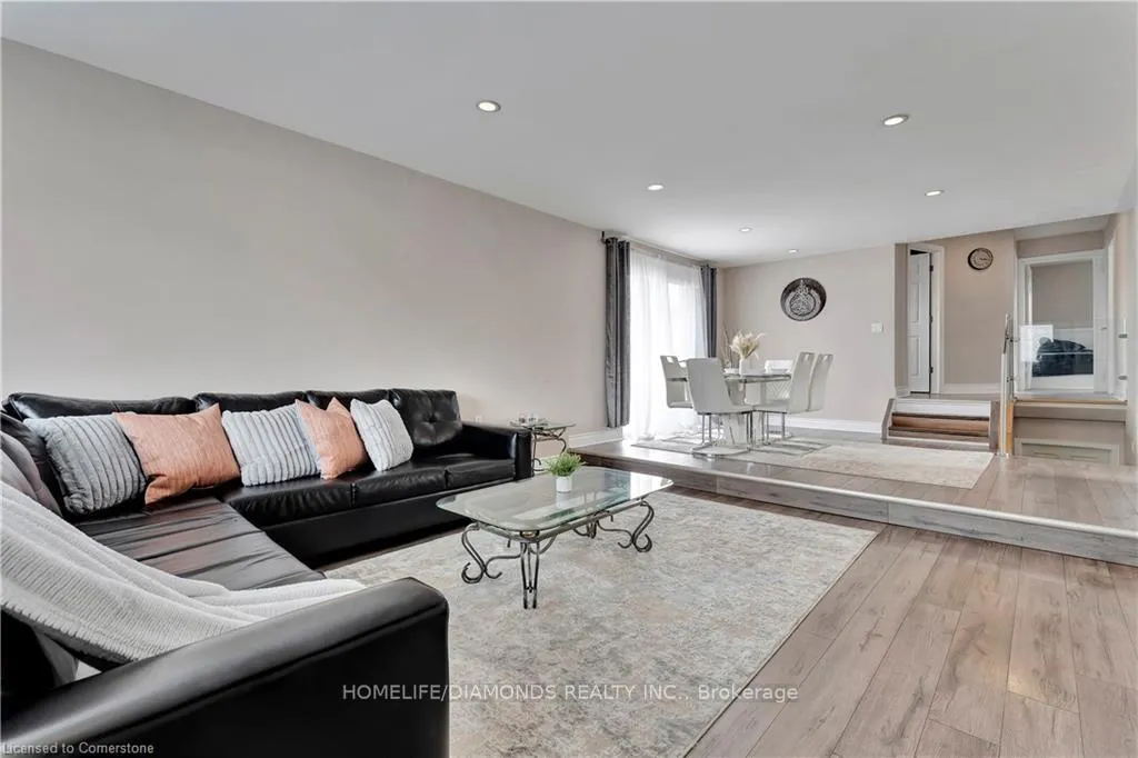 Photo 8 of 334 Templemead Drive, Hamilton, Templemead — HOMEH