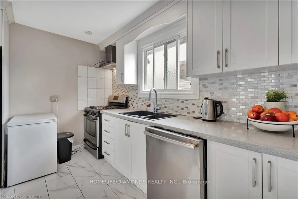 Photo 16 of 334 Templemead Drive, Hamilton, Templemead — HOMEH