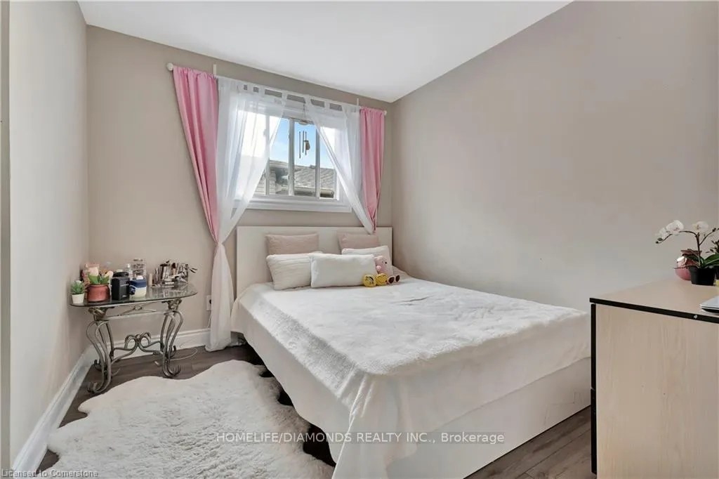 Photo 17 of 334 Templemead Drive, Hamilton, Templemead — HOMEH