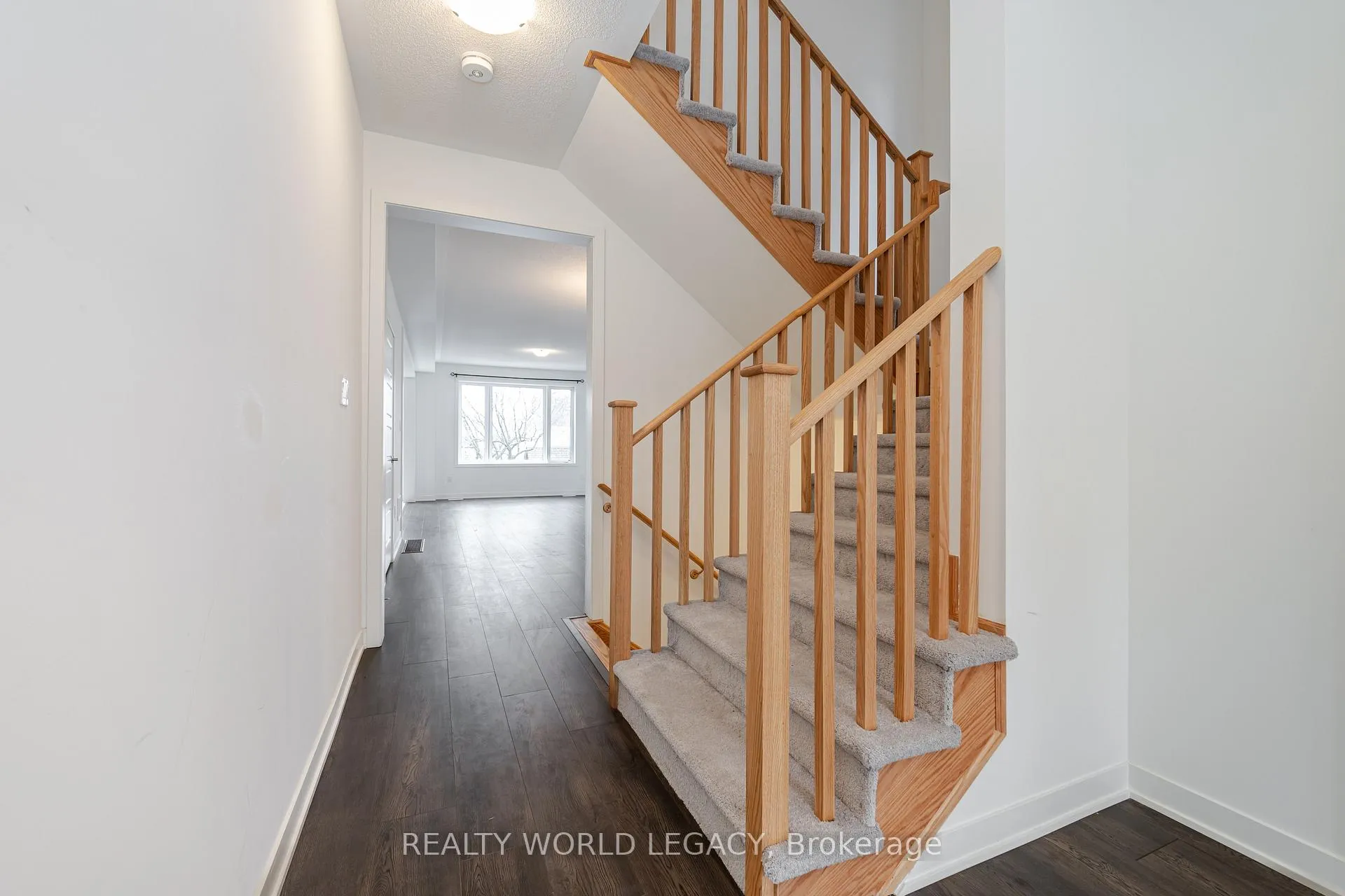 Photo 23 of 22 Frank Lloyd Wright Street, Whitby, Downtown Whitby — HOMEH