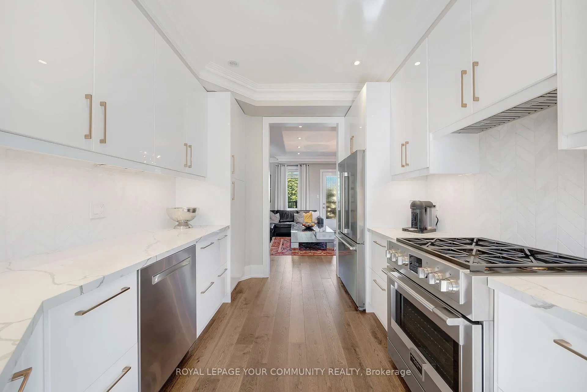 Photo 13 of 32 Wheatfield Drive, Vaughan, Vellore Village — HOMEH