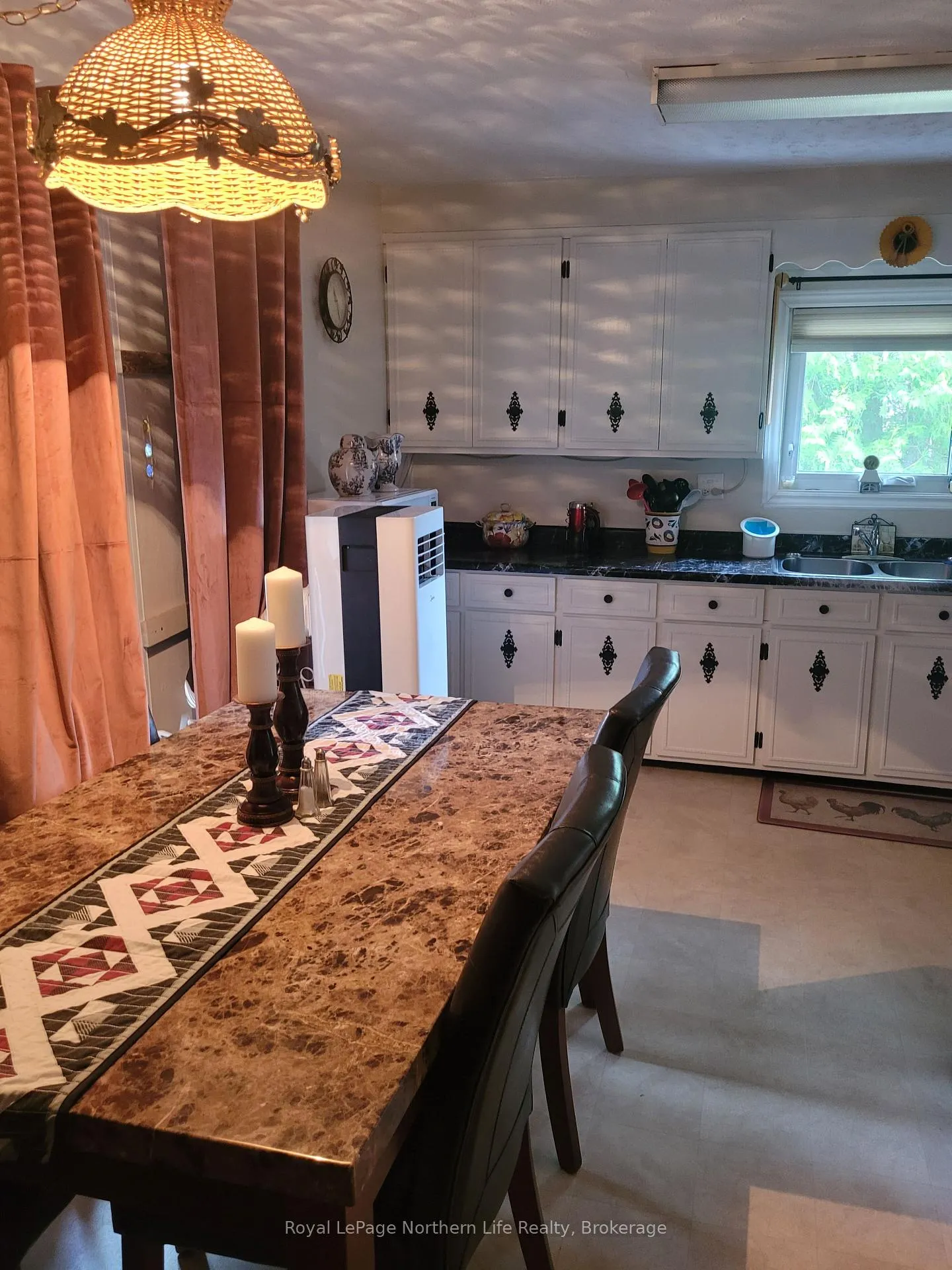 Photo 5 of 550 Division Street, Mattawa — HOMEH