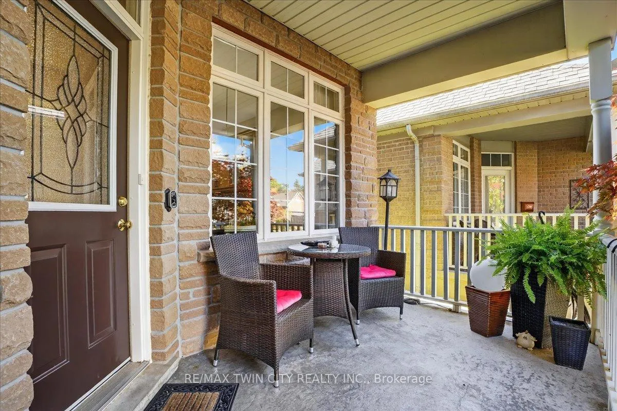 Photo 4 of 151 Reiber Court, Waterloo — HOMEH