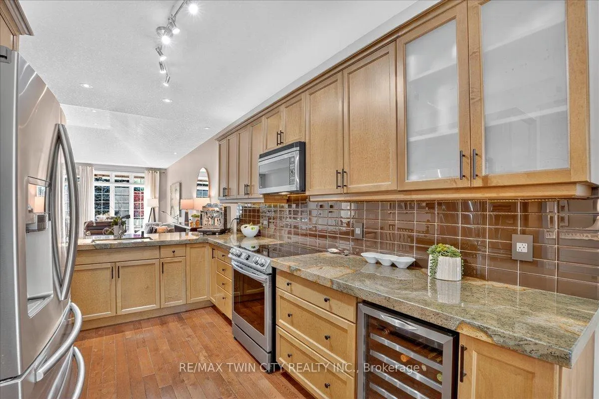 Photo 8 of 151 Reiber Court, Waterloo — HOMEH