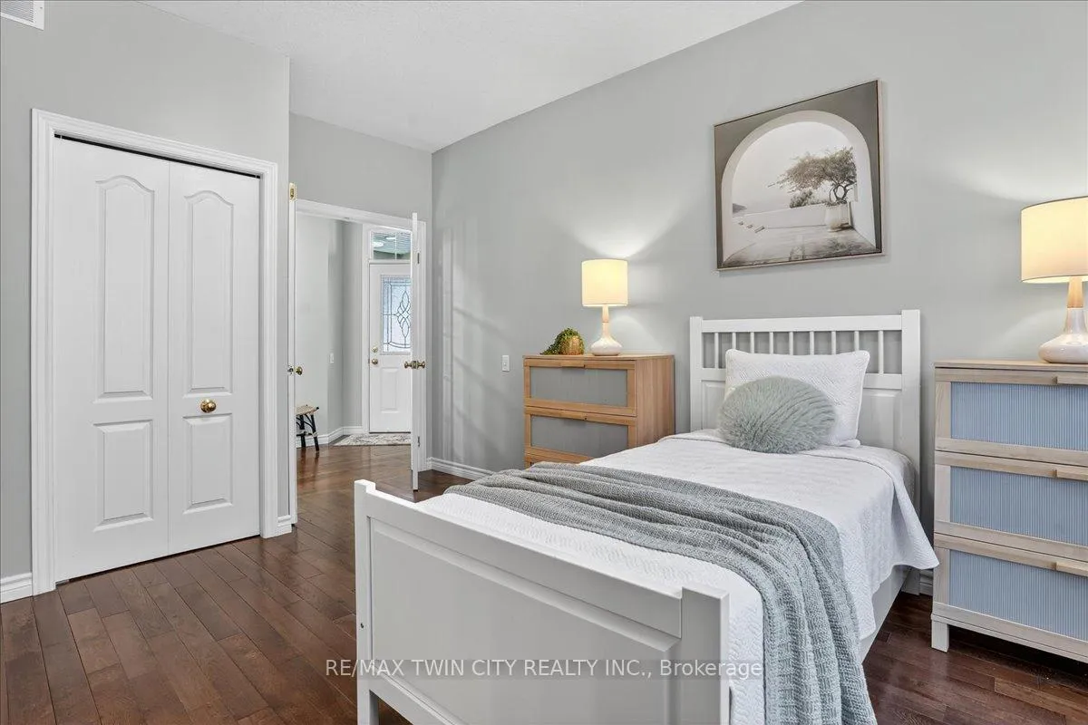 Photo 16 of 151 Reiber Court, Waterloo — HOMEH