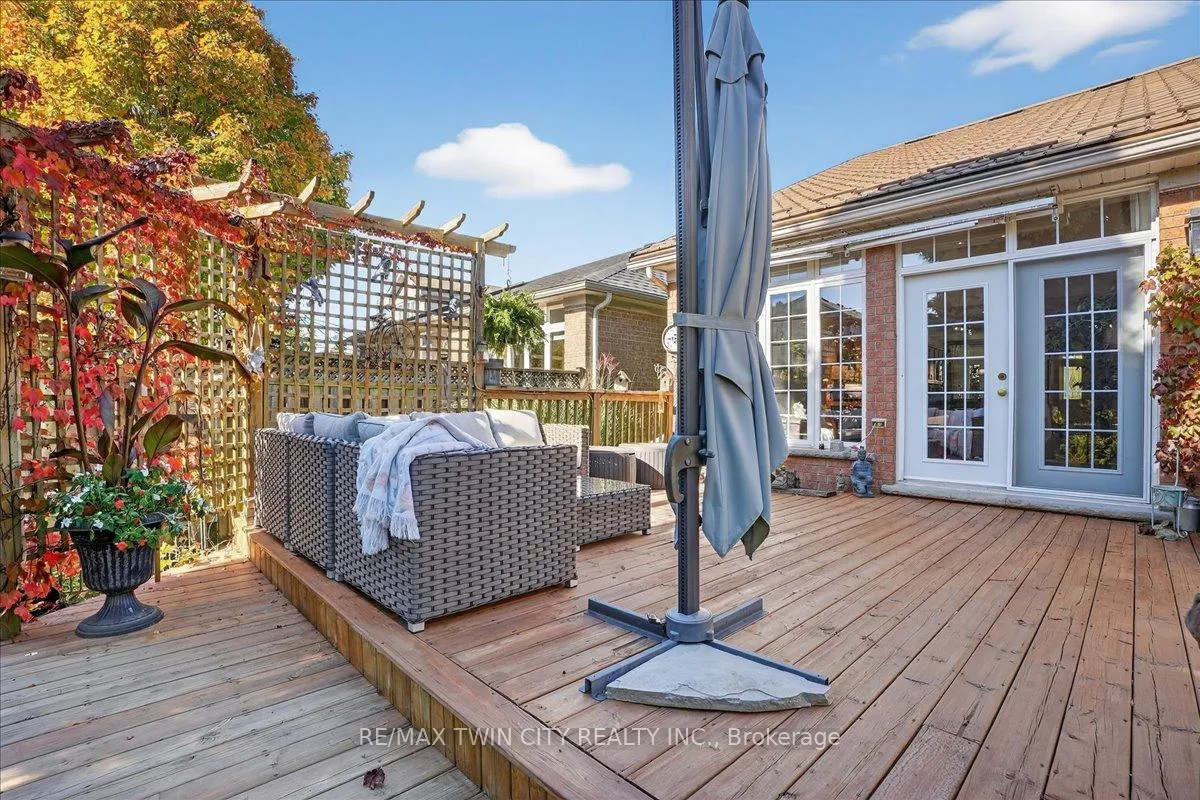 Photo 17 of 151 Reiber Court, Waterloo — HOMEH