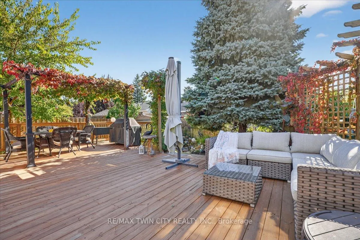 Photo 47 of 151 Reiber Court, Waterloo — HOMEH