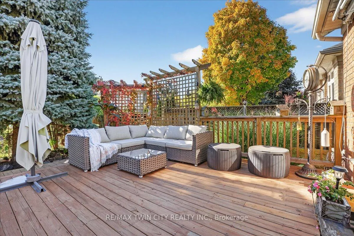 Photo 49 of 151 Reiber Court, Waterloo — HOMEH