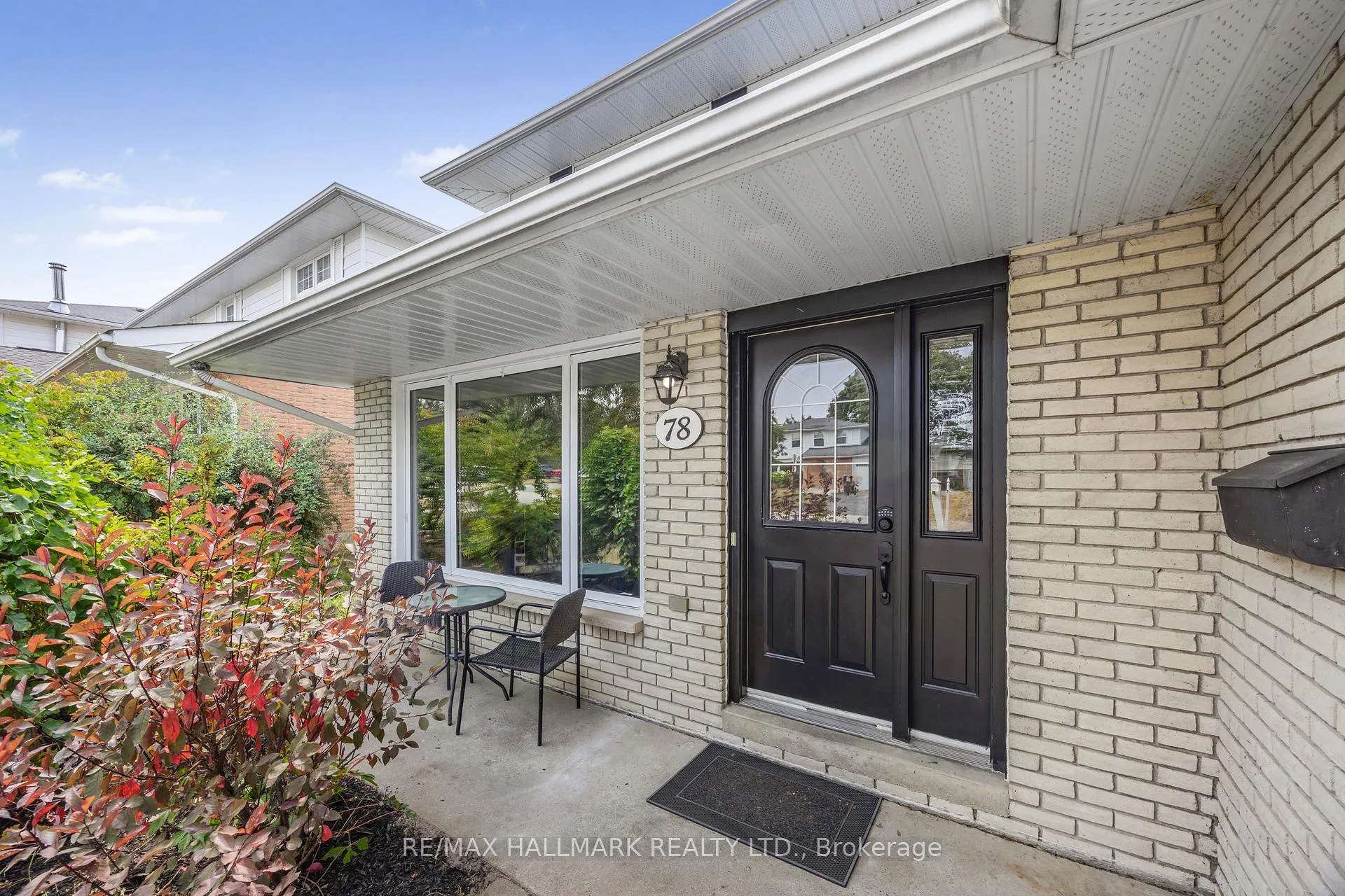 Photo 2 of 78 Marshall Street, Barrie, Allandale — HOMEH