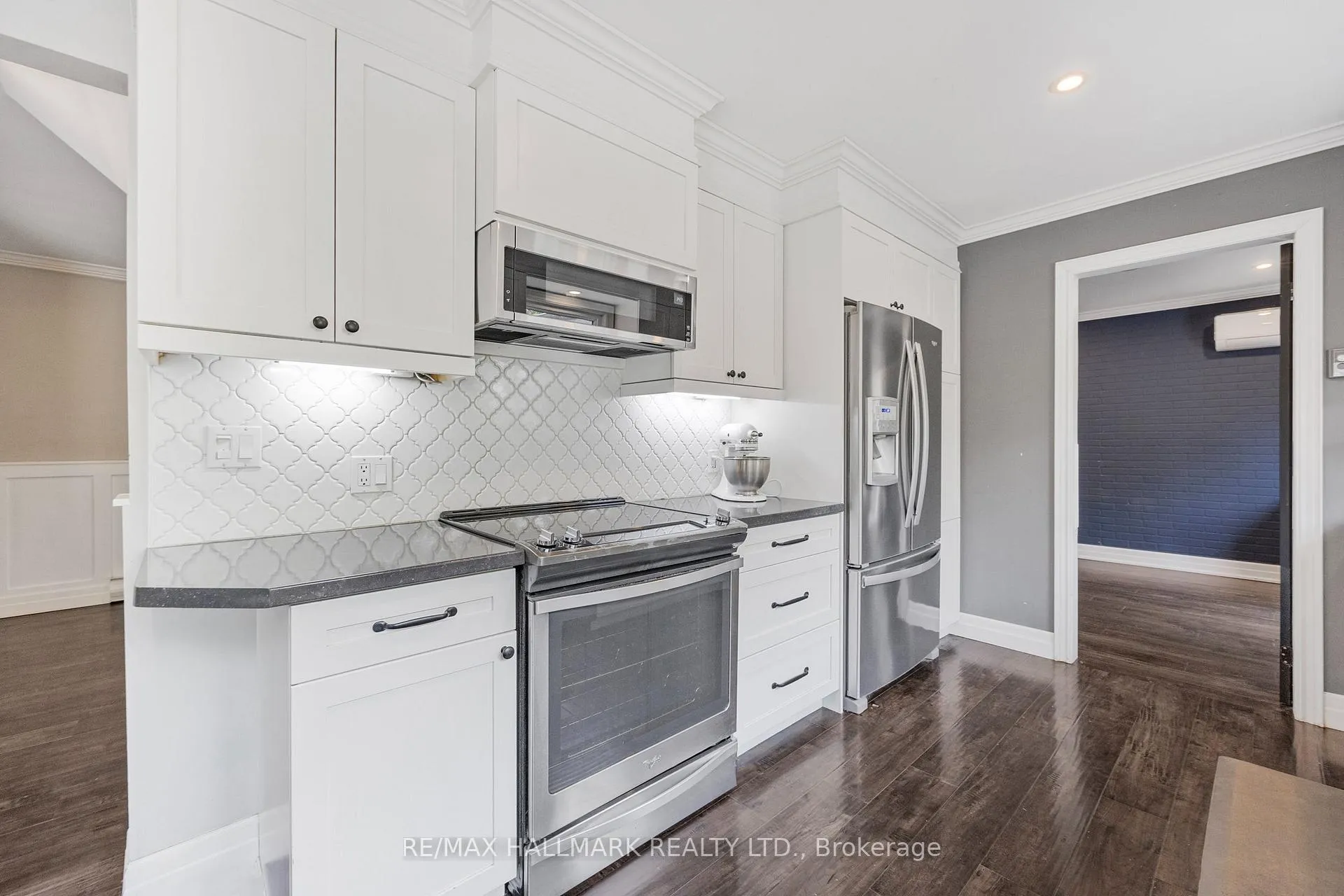 Photo 10 of 78 Marshall Street, Barrie, Allandale — HOMEH