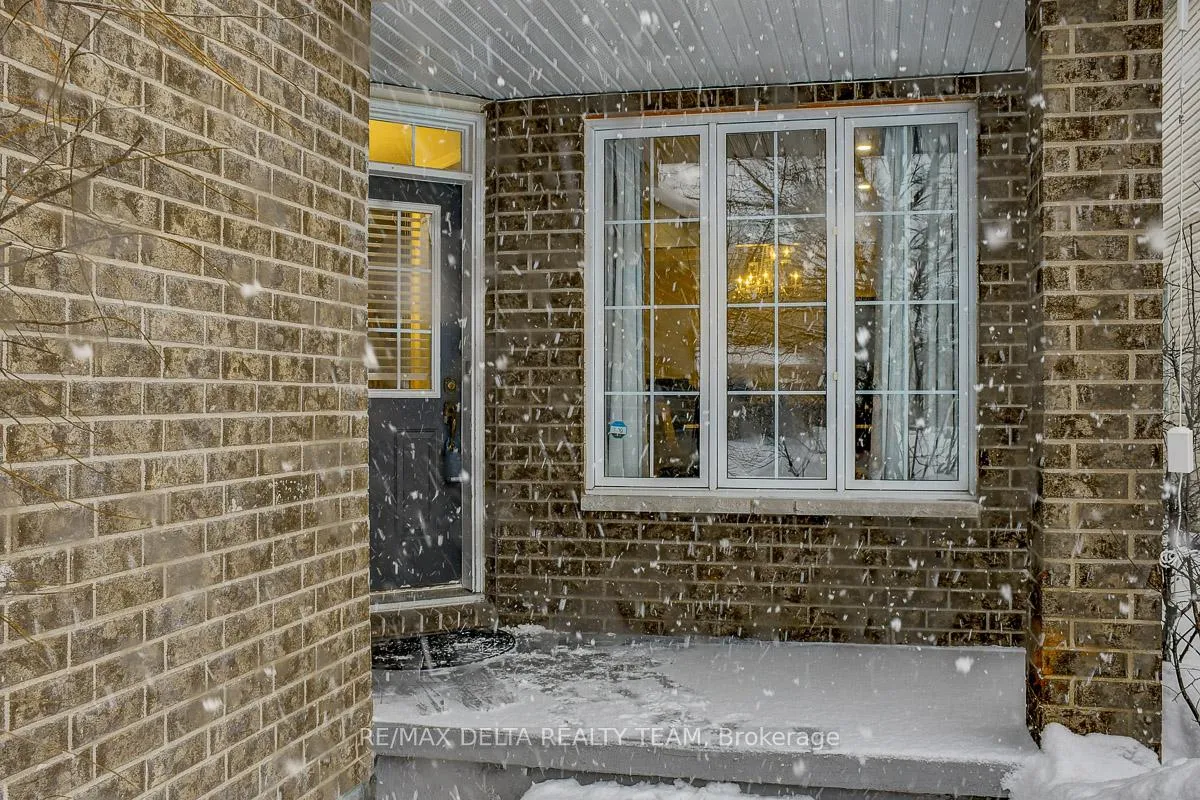 Photo 2 of 2166 Sojourn Street, Ottawa, Notting Hill/Summerside — HOMEH