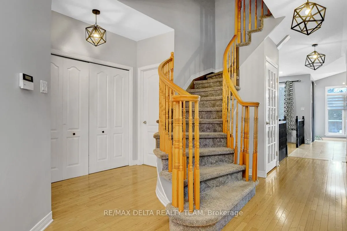 Photo 3 of 2166 Sojourn Street, Ottawa, Notting Hill/Summerside — HOMEH