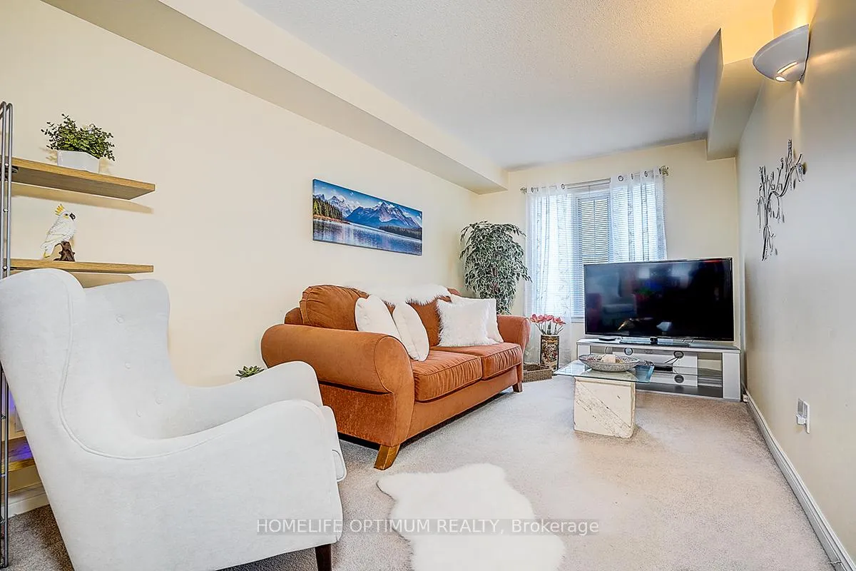 Photo 3 of 4 Smales Drive N, Ajax, Central — HOMEH