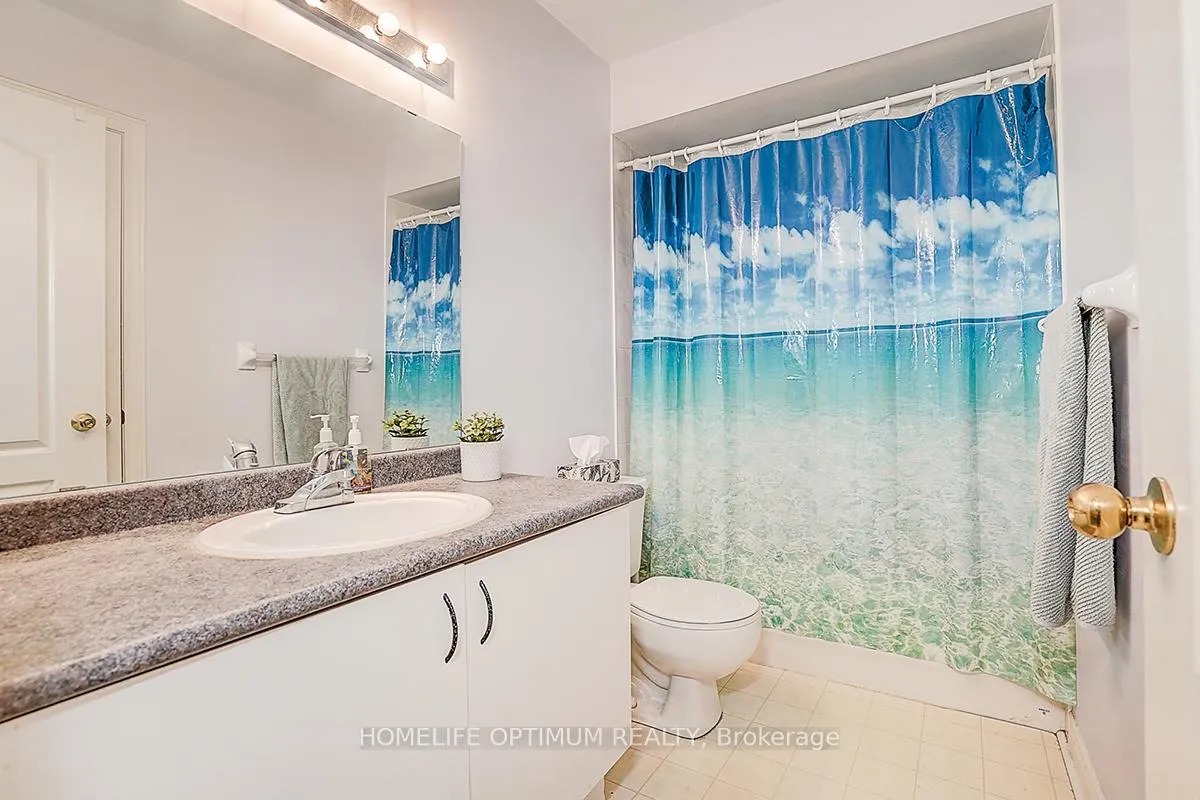Photo 16 of 4 Smales Drive N, Ajax, Central — HOMEH