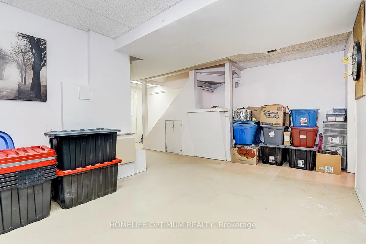 Photo 23 of 4 Smales Drive N, Ajax, Central — HOMEH