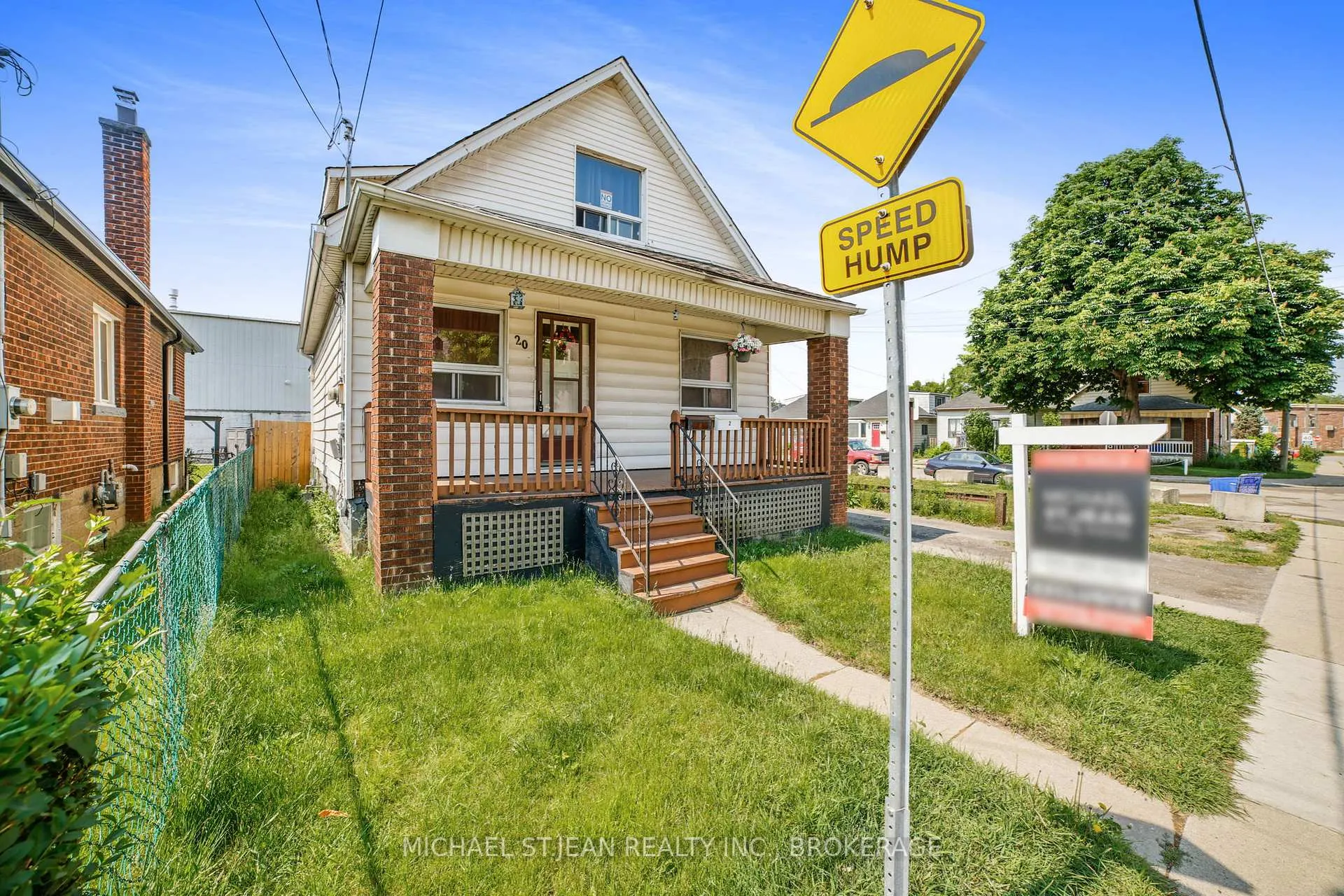 Photo 2 of 20 Gertrude Street, Hamilton, Crown Point — HOMEH