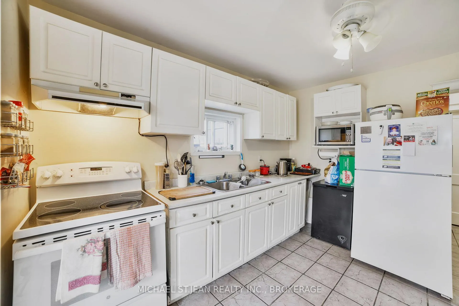 Photo 7 of 20 Gertrude Street, Hamilton, Crown Point — HOMEH