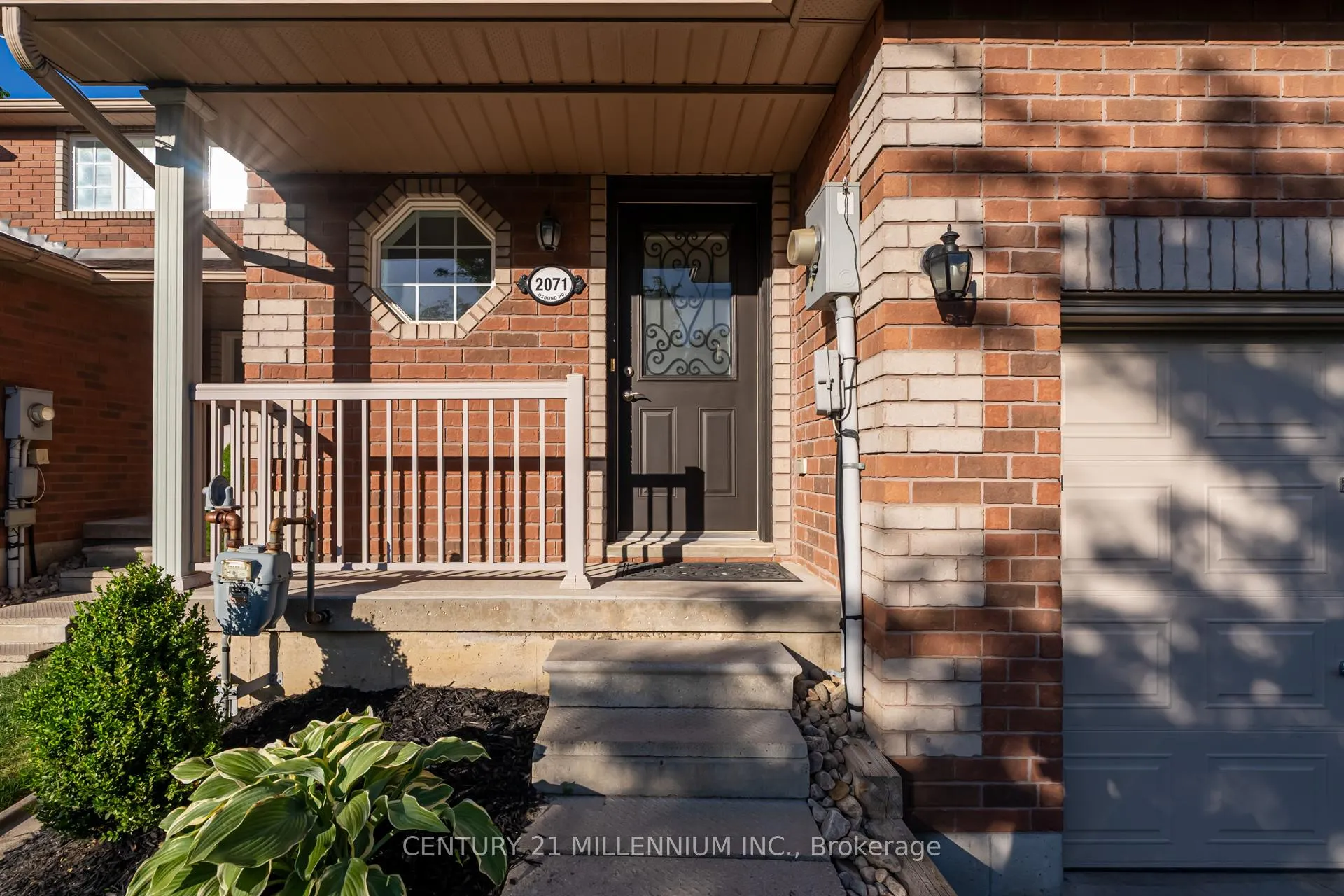 Photo 3 of 2071 Osbond Road, Innisfil, Alcona — HOMEH