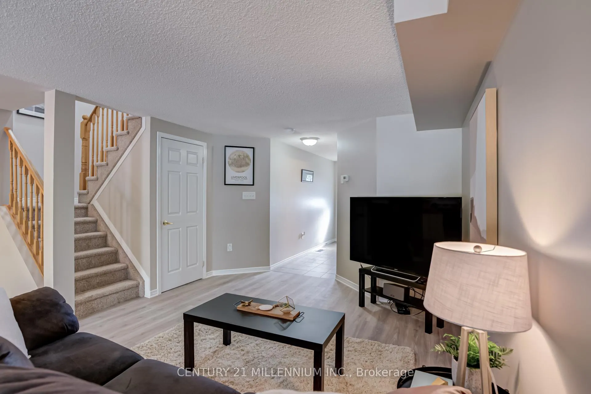 Photo 6 of 2071 Osbond Road, Innisfil, Alcona — HOMEH