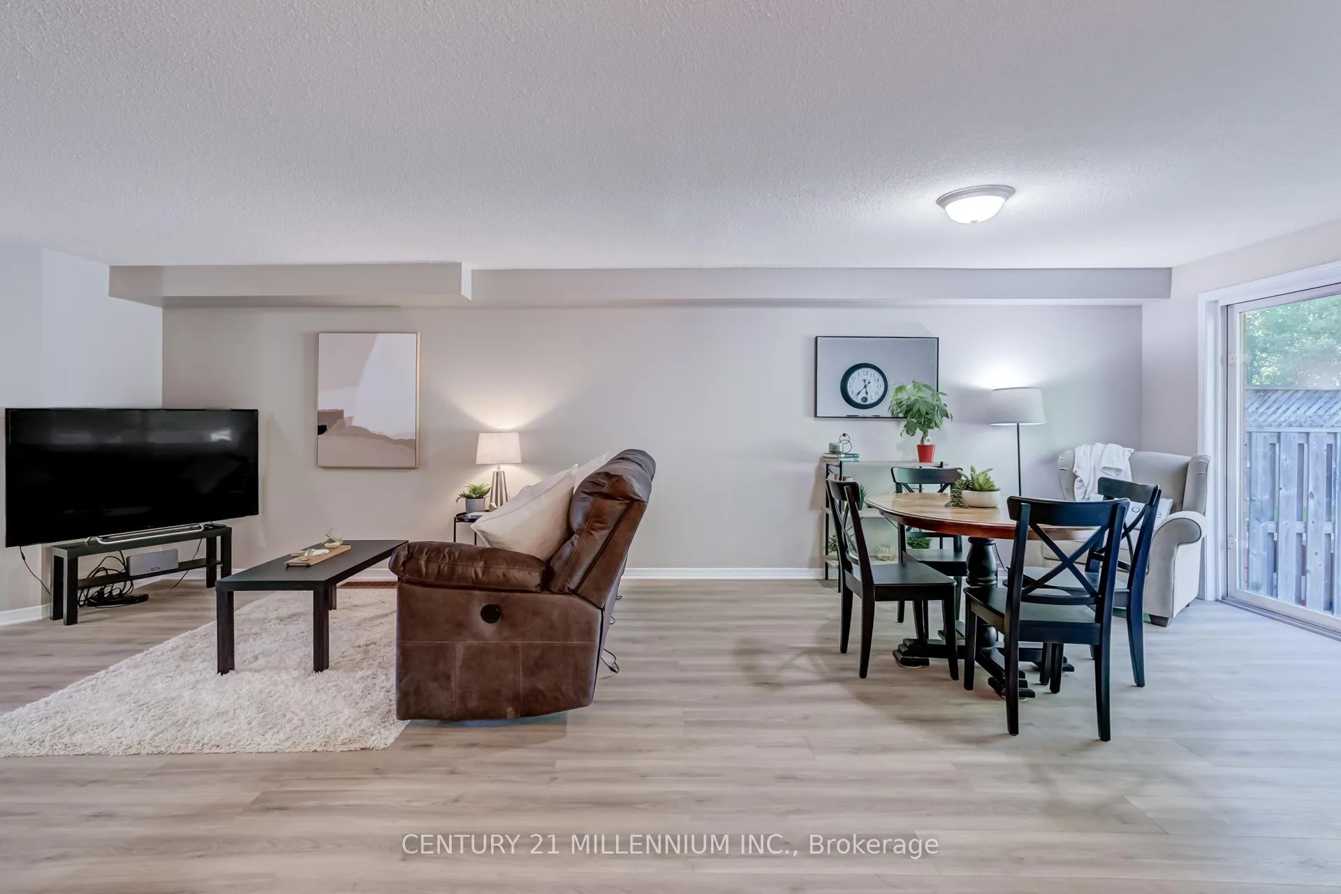 Photo 11 of 2071 Osbond Road, Innisfil, Alcona — HOMEH