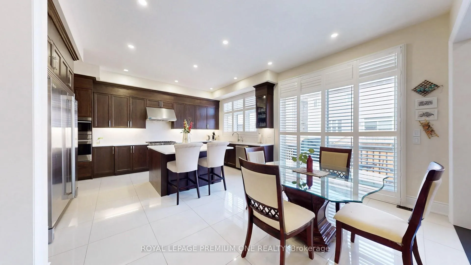 Photo 13 of 52 Daisy Meadow Crescent, Caledon, Caledon East — HOMEH