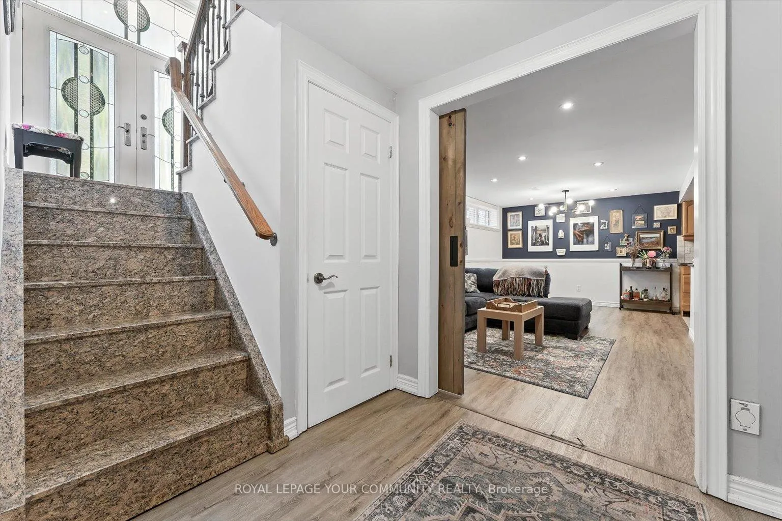 Photo 26 of 19 Weller Crescent, Vaughan, Maple — HOMEH