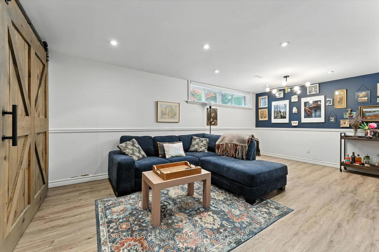 Photo 27 of 19 Weller Crescent, Vaughan, Maple — HOMEH