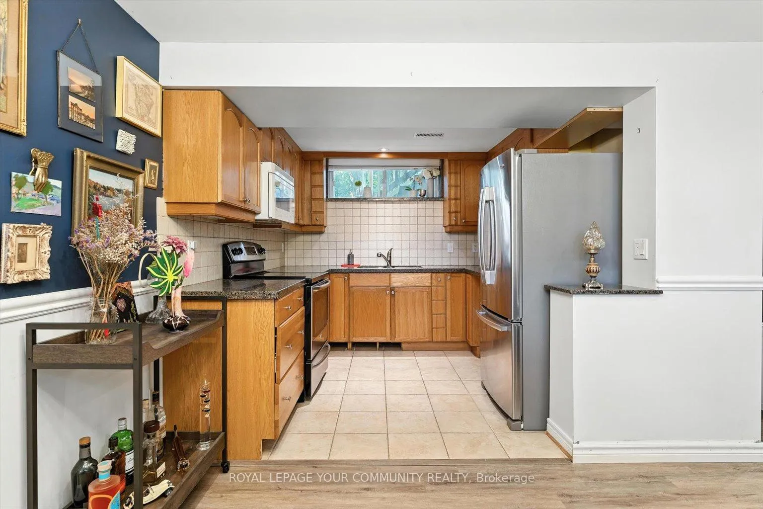 Photo 30 of 19 Weller Crescent, Vaughan, Maple — HOMEH