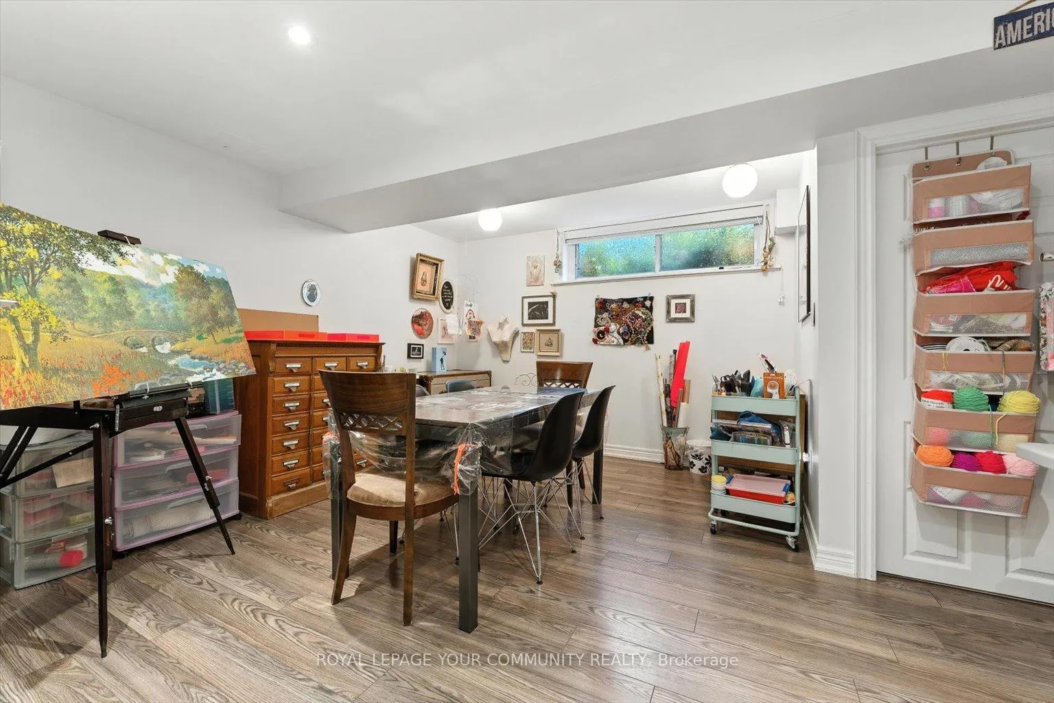 Photo 35 of 19 Weller Crescent, Vaughan, Maple — HOMEH