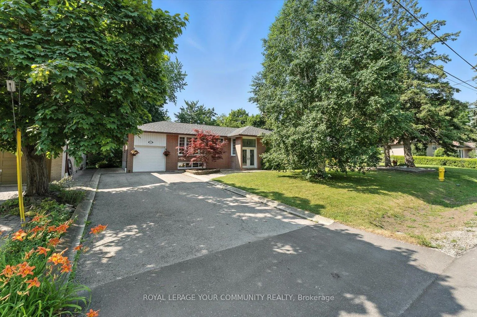 Photo 38 of 19 Weller Crescent, Vaughan, Maple — HOMEH