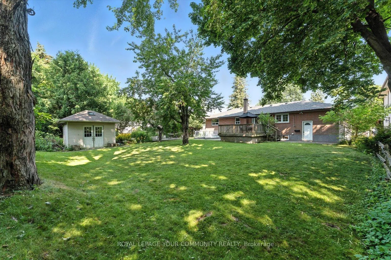 Photo 45 of 19 Weller Crescent, Vaughan, Maple — HOMEH