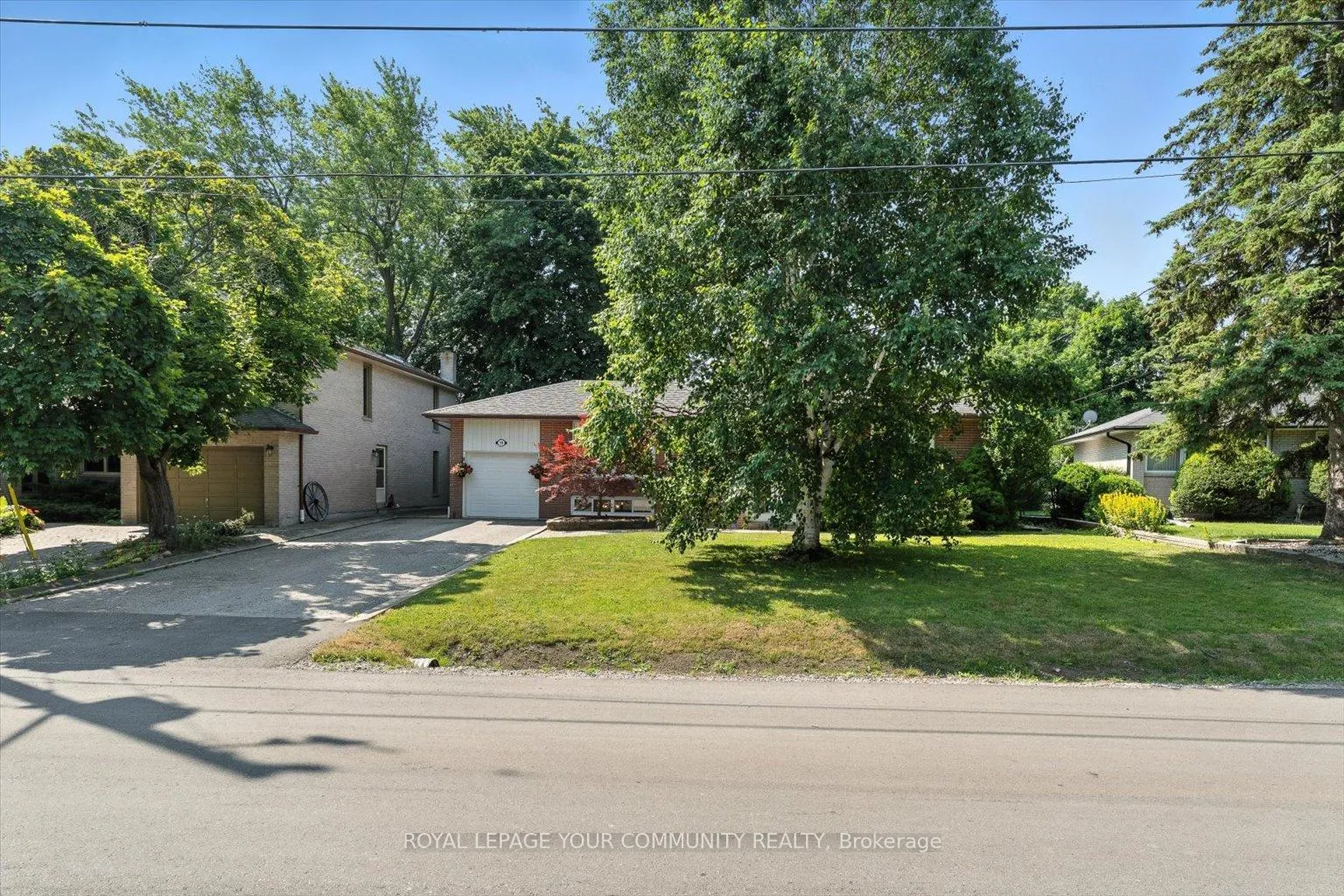 Photo 50 of 19 Weller Crescent, Vaughan, Maple — HOMEH