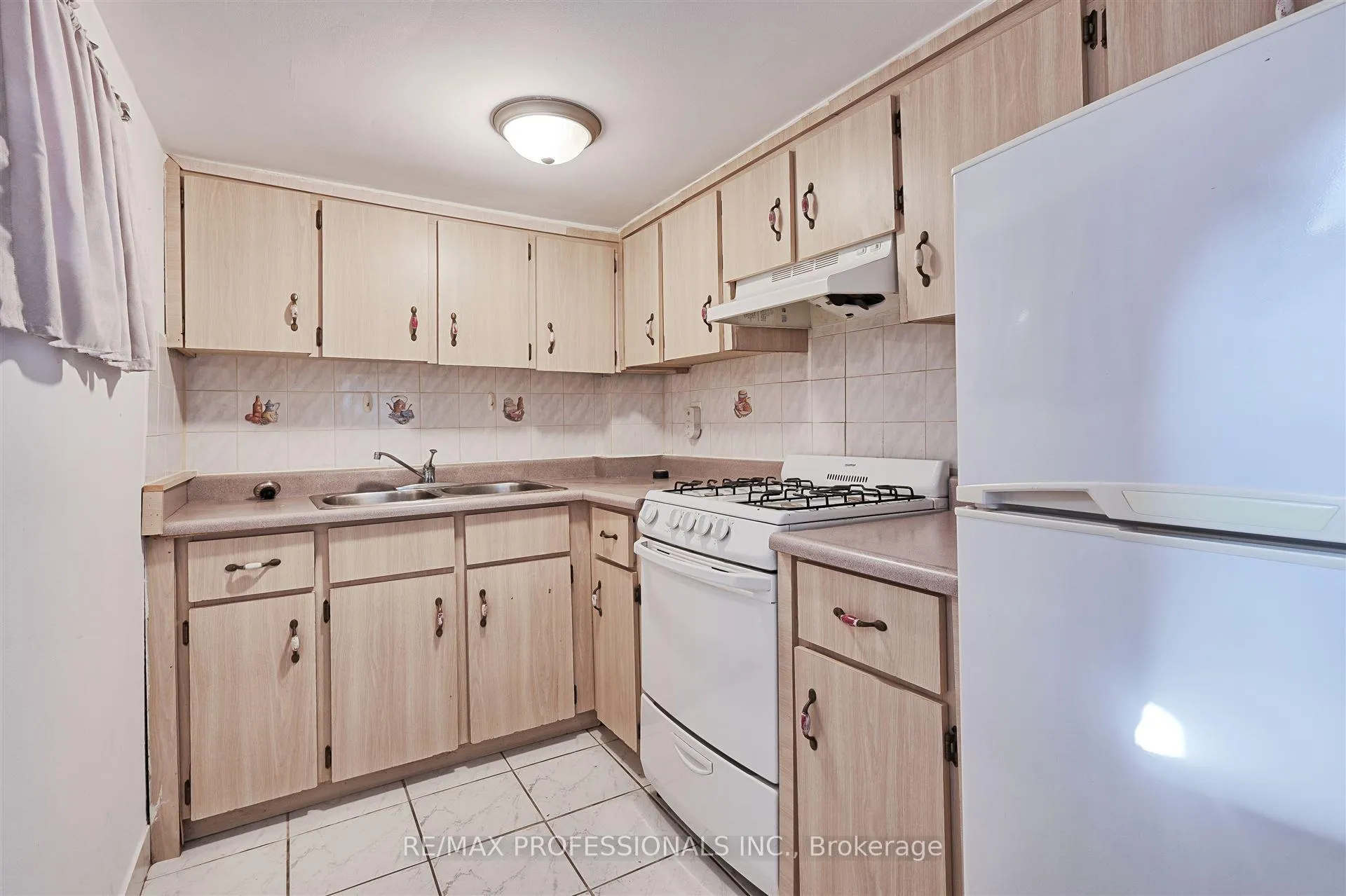 Photo 32 of 166 Grace Street, Toronto, Palmerston-Little Italy — HOMEH