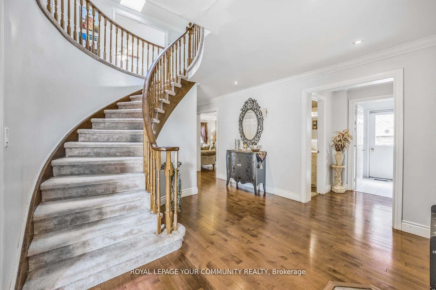 Photo 2 of 261 Hoover Drive W, Pickering, Rougemount — HOMEH