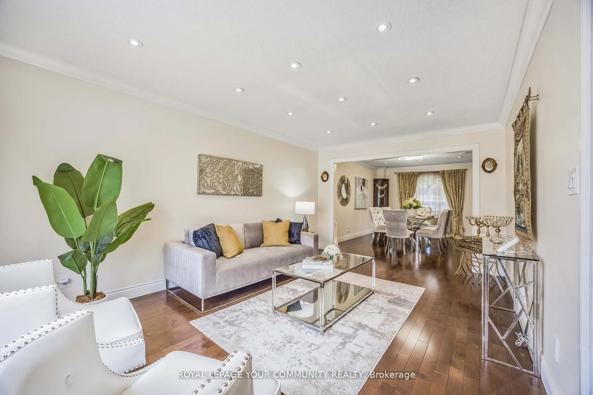 Photo 4 of 261 Hoover Drive W, Pickering, Rougemount — HOMEH