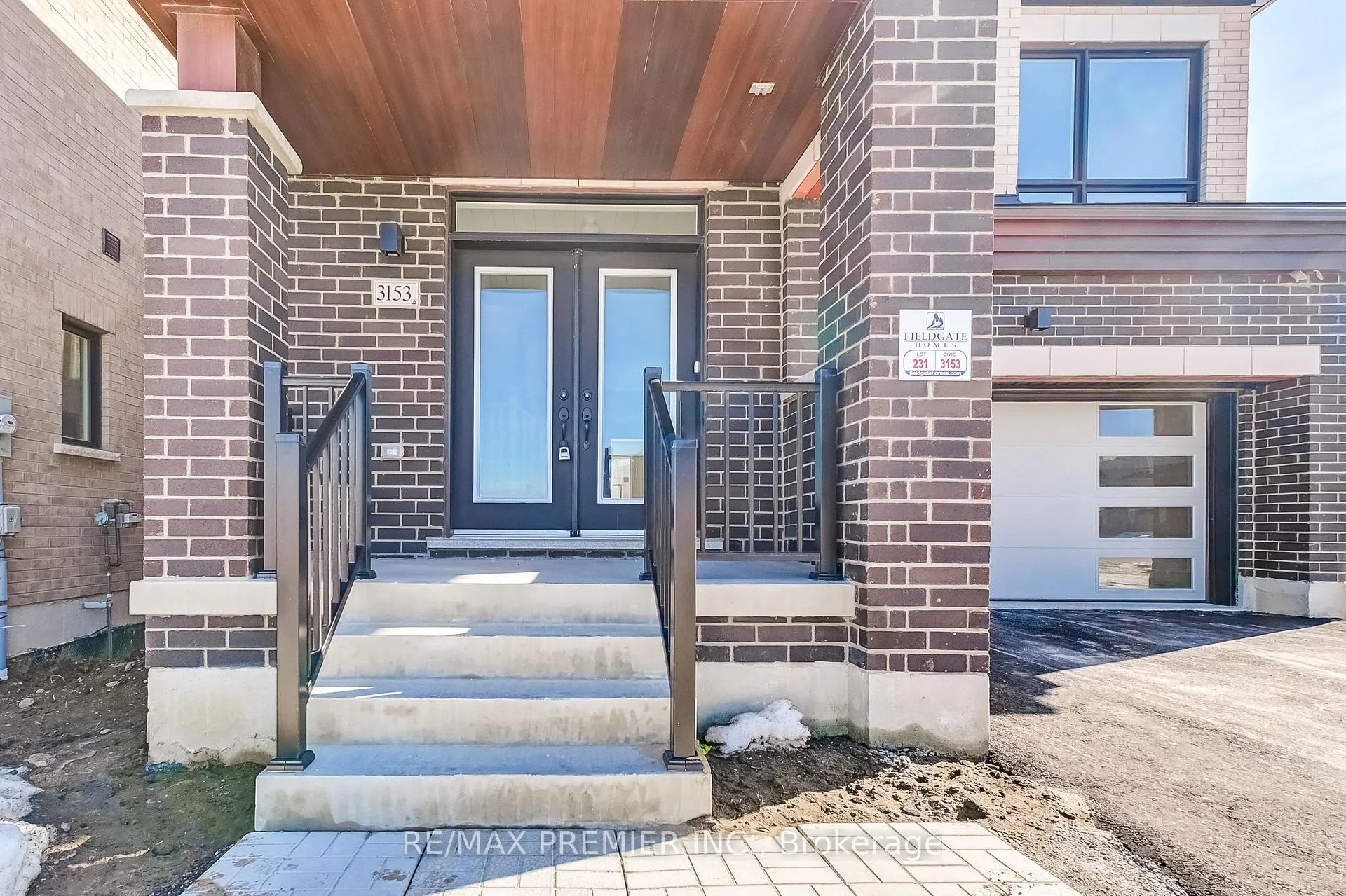 Photo 4 of 3153 Blazing Star Avenue, Pickering, Rural Pickering — HOMEH