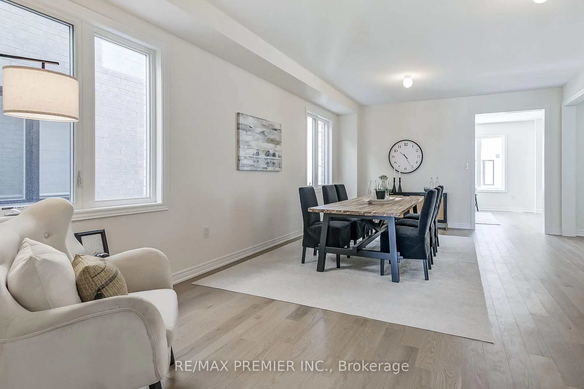 Photo 7 of 3153 Blazing Star Avenue, Pickering, Rural Pickering — HOMEH
