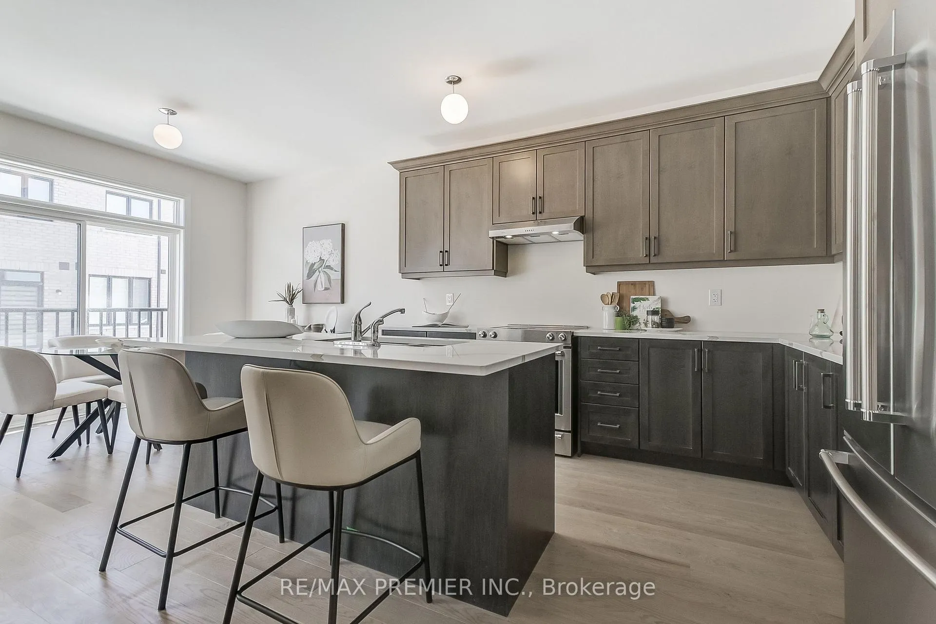 Photo 13 of 3153 Blazing Star Avenue, Pickering, Rural Pickering — HOMEH