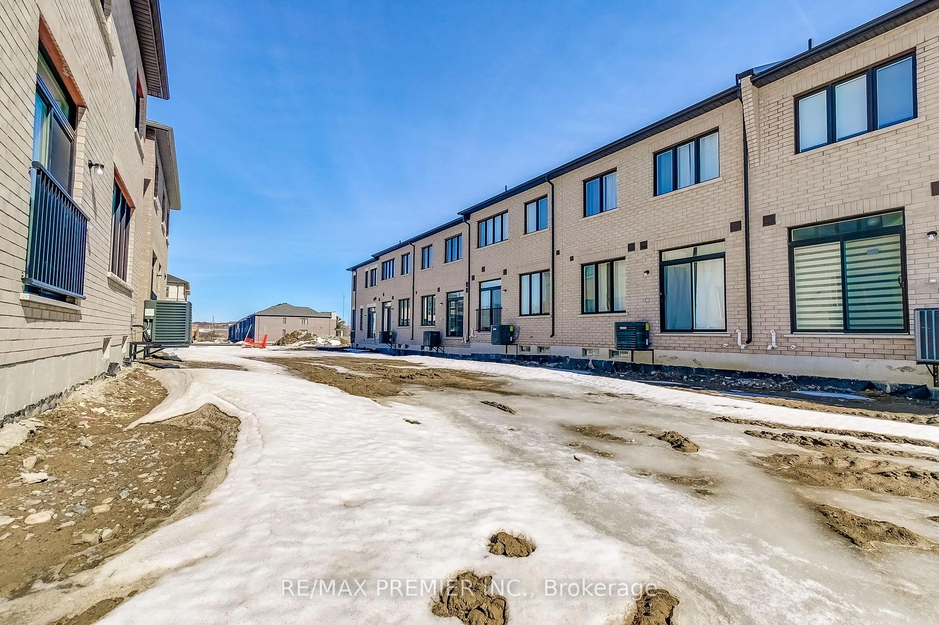 Photo 41 of 3153 Blazing Star Avenue, Pickering, Rural Pickering — HOMEH