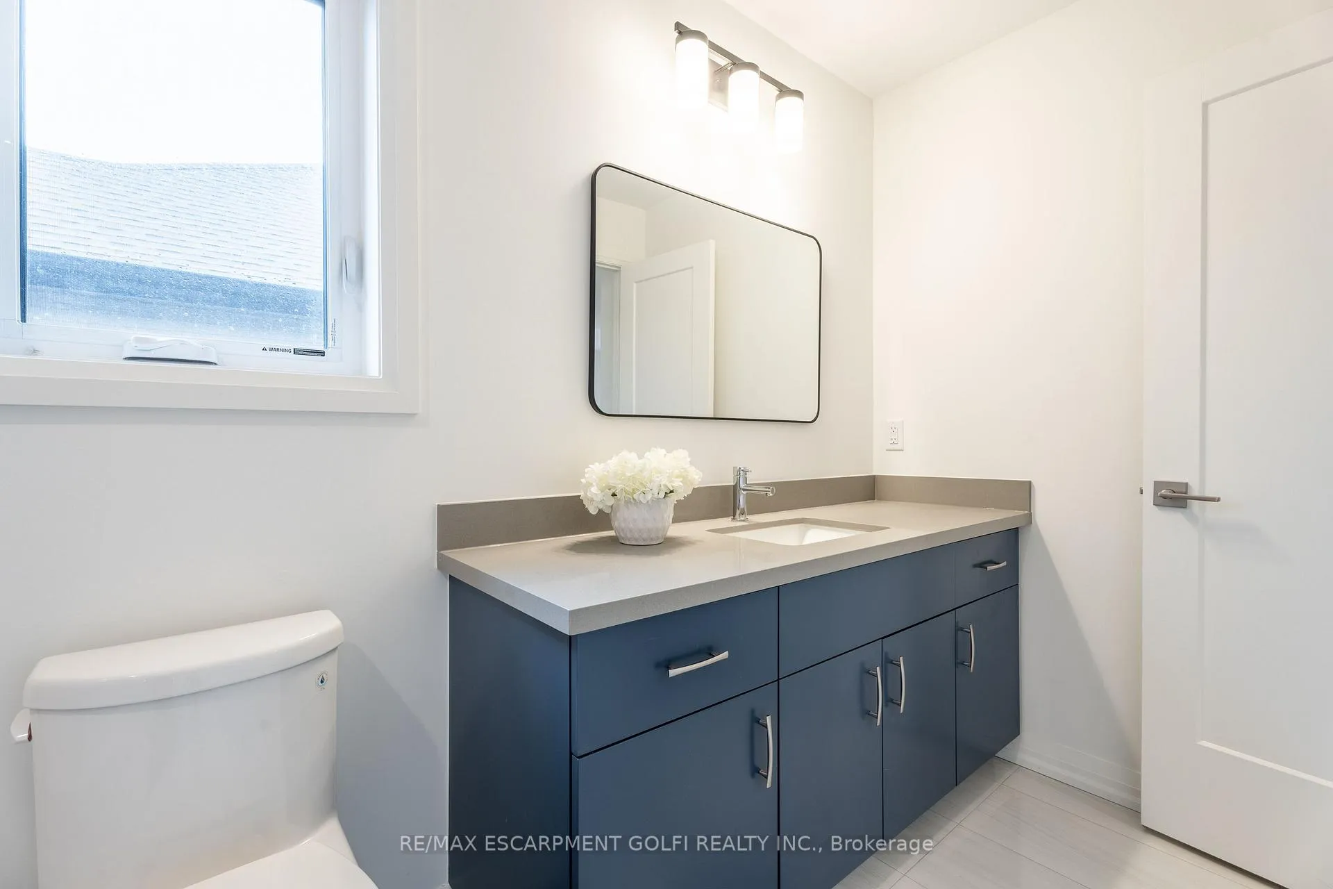Photo 26 of 117 Whitefish Crescent, Hamilton, Stoney Creek — HOMEH
