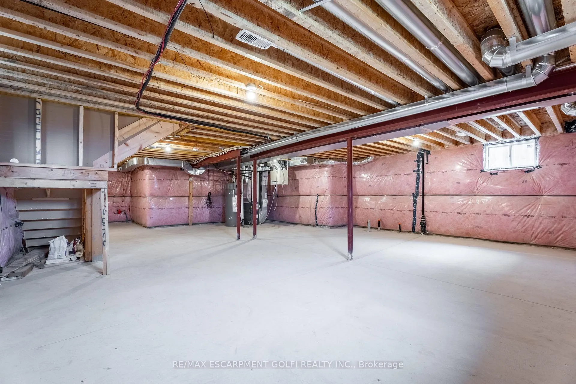 Photo 34 of 117 Whitefish Crescent, Hamilton, Stoney Creek — HOMEH