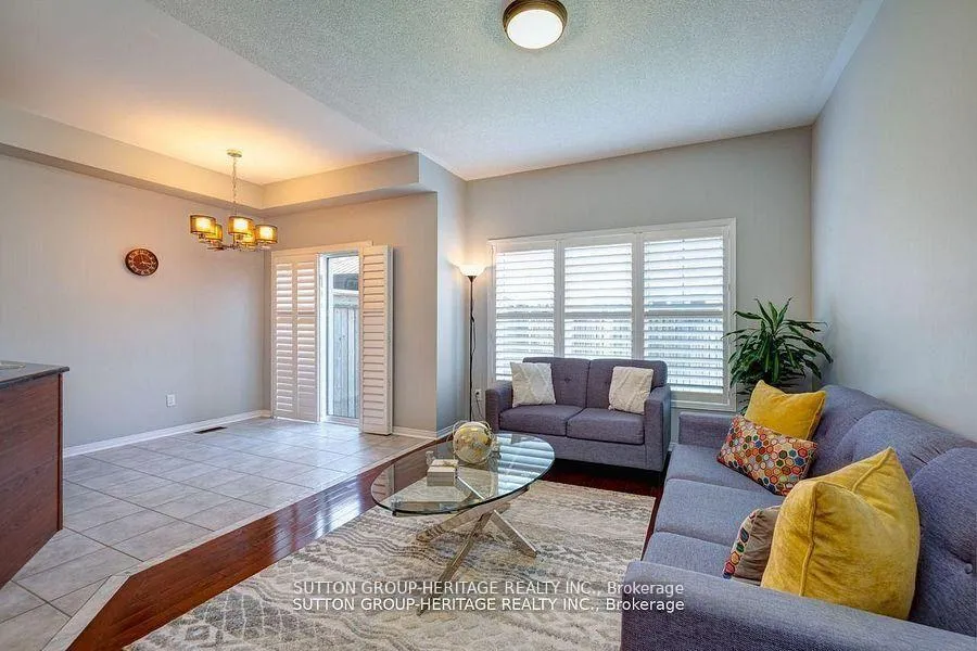 Photo 13 of 4 Hickman Road, Ajax, South East — HOMEH
