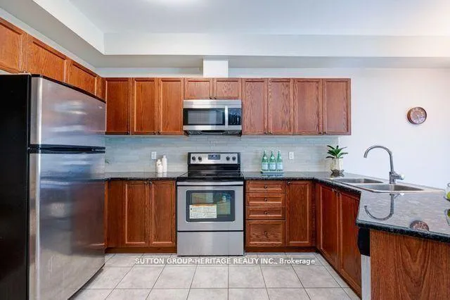 Photo 17 of 4 Hickman Road, Ajax, South East — HOMEH