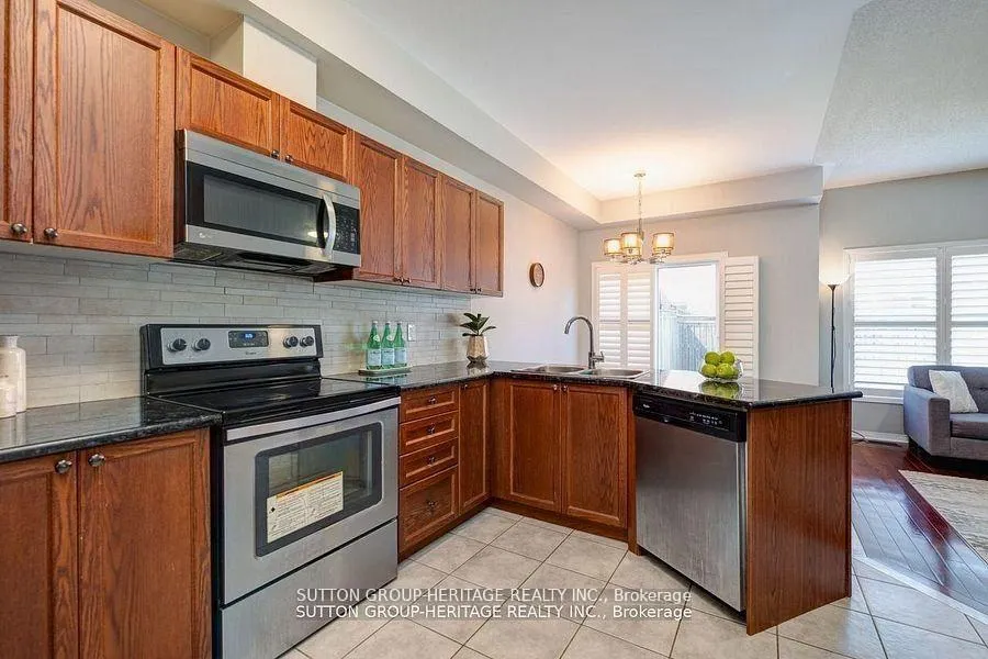 Photo 18 of 4 Hickman Road, Ajax, South East — HOMEH