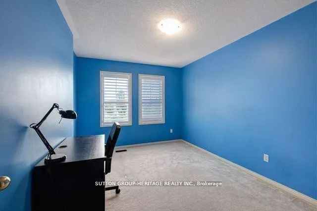 Photo 27 of 4 Hickman Road, Ajax, South East — HOMEH
