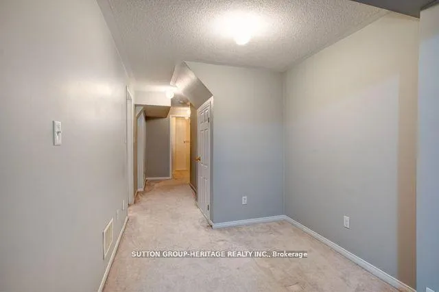 Photo 33 of 4 Hickman Road, Ajax, South East — HOMEH